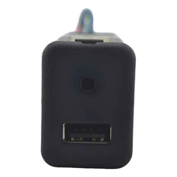 Entrada Conector Aux Usb Camaro 2013 A 2019 Onix Original Preto
