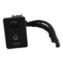 Entrada Conector Usb Auxiliar Nissan Kicks 2020 Original