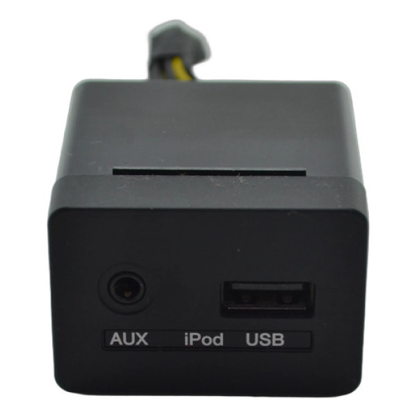 Entrada Conector Usb Auxiliar Carnival 2011 Original Preto