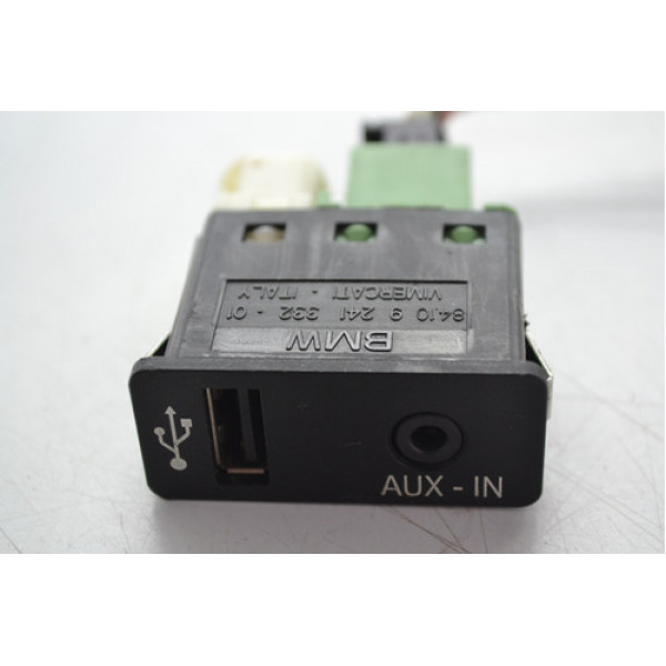 Entrada Usb Auxiliar Bmw X1 Sdrive 2013 2014 Original