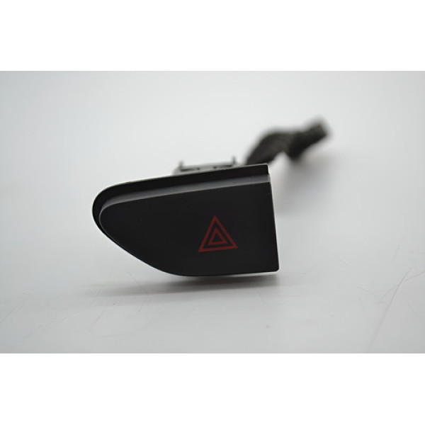 Botão Pisca Alerta Painel Renault Captur 2019 Original - Preto