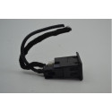 Entrada Conector Usb Auxiliar Nissan Kicks 2020 Original