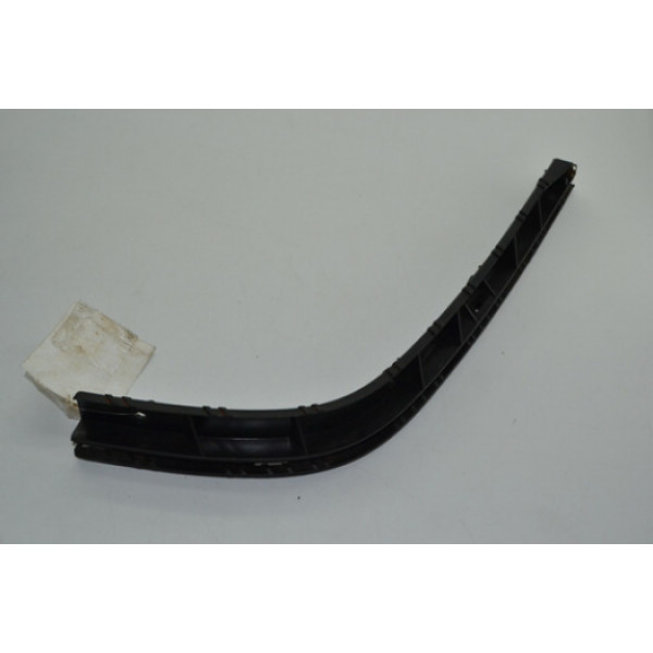 Guia Para-choque Traseiro Esquerdo Chevrolet Zafira 90580841