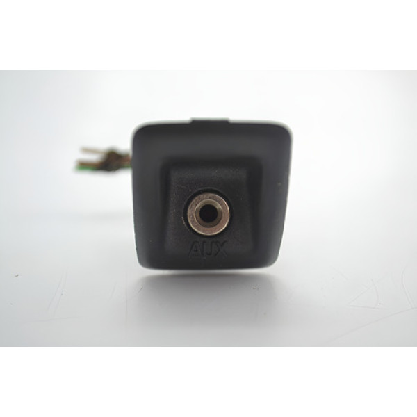 Botao Entrada Auxiliar Console Volvo Xc70 2008 Original - Preto