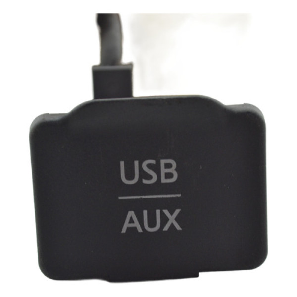 Botão Usb Auxiliar Nissan March 2015 Original