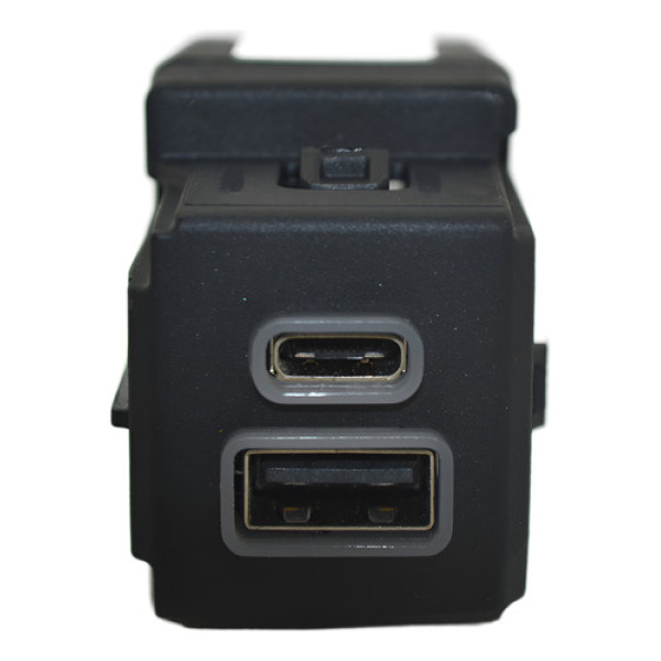 Entrada Usb Tipo C Console Fiat Fastback 2023 Orig