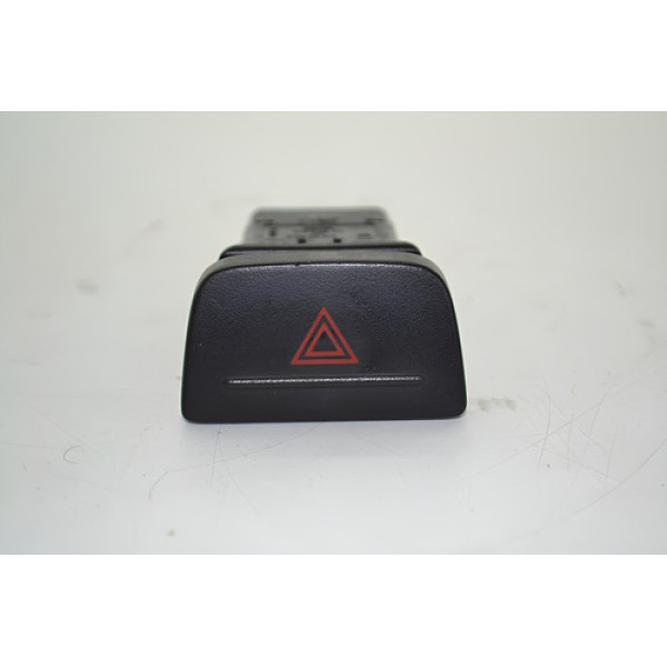 Botão Pisca Alerta Painel Volkswagen Saveiro 2012 Original - Original Botão Pisca Alerta Painel Volkswagen Saveiro 2012 Original - Original