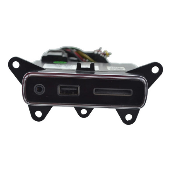 Entrada Conector Usb Auxiliar Maserati Levante 2017 Original Preto