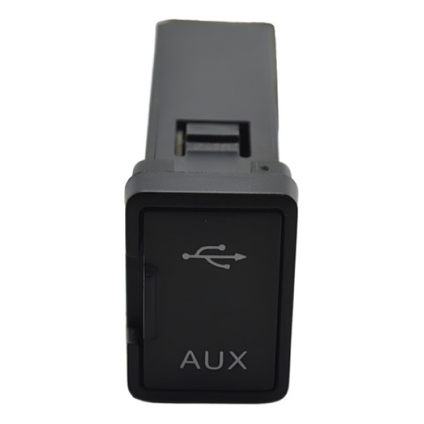 Entrada Conector Usb Auxiliar Mitsubishi L200 2017 Original Preto