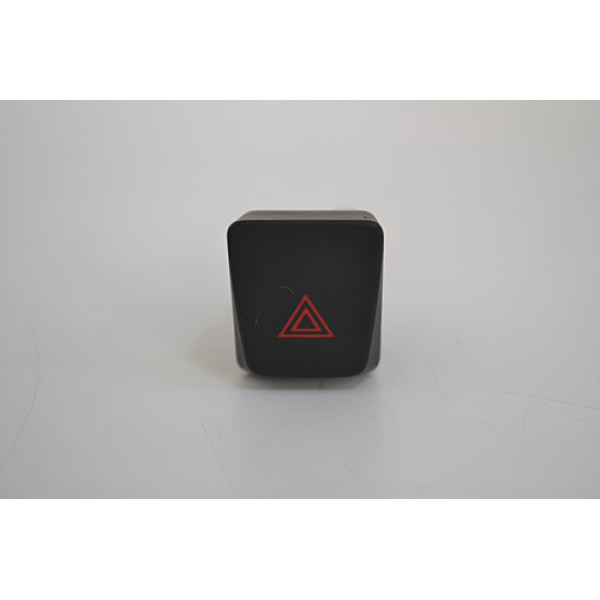 Botão Pisca Alerta Painel Nissan Kicks 2019 Original Preto Botão Pisca Alerta Painel Nissan Kicks 2019 Original Preto