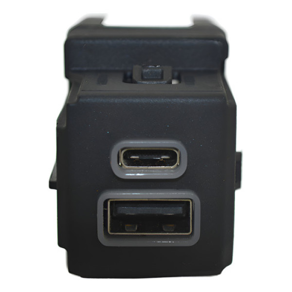 Entrada Usb Tipo C Console Fiat Fastback 2023 Orig