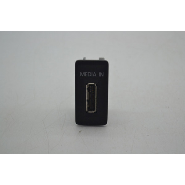 Moldura Conector Media Volkswagen Golf 2014 Original