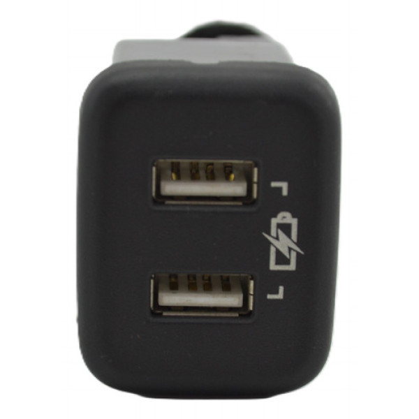 Entrada Dupla Conector Usb Gm Tracker Onix 20 A 25 Original