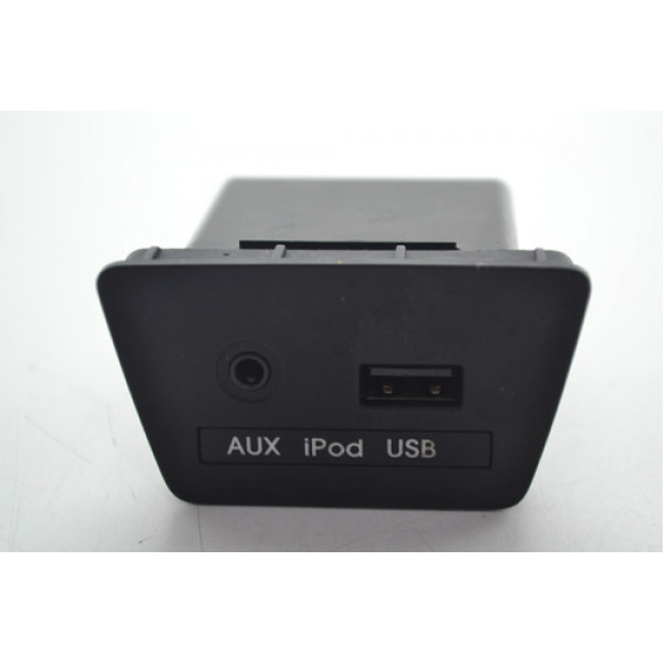 Entrada Usb Auxiliar Console Hyundai Ix35 2015 Original