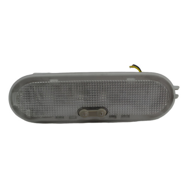 Luz Cortesia Teto Interna Nissan Versa 2019 Original