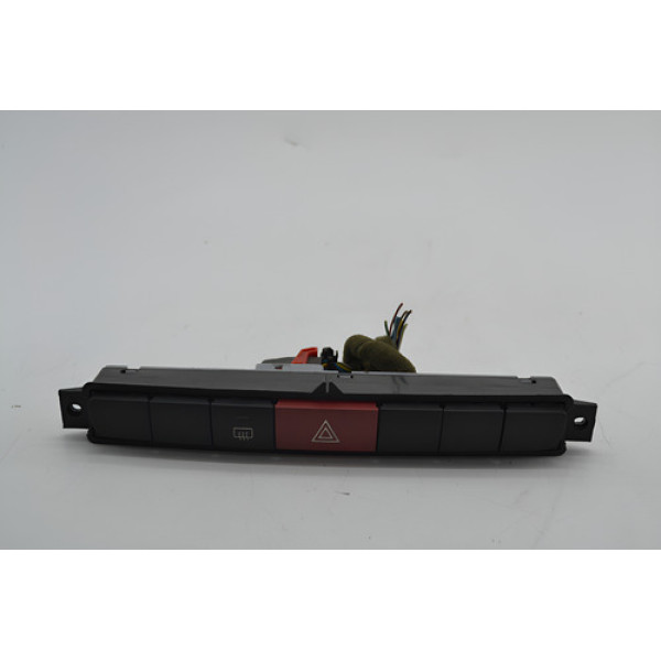 Botão Pisca Alerta Desembaçador Punto 2010 Linea Original - Preto