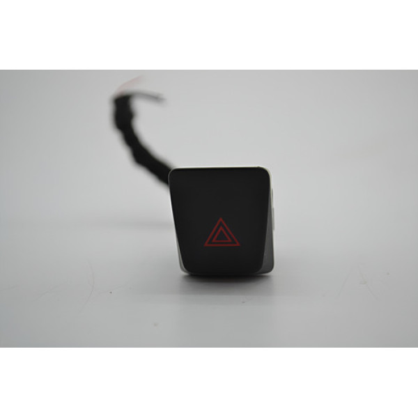 Botão Pisca Alerta Painel Nissan Kicks Direct S 1.6 Original Botão Pisca Alerta Painel Nissan Kicks Direct S 1.6 Original