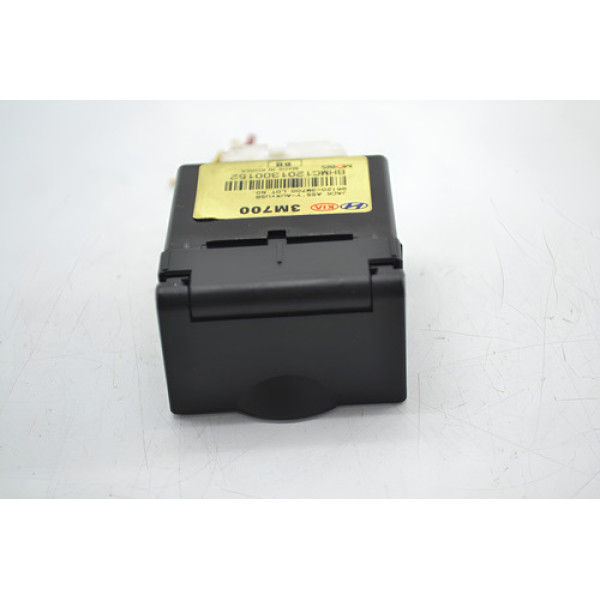 Entrada Usb Auxiliar Console Hyundai Genesis 2013 Original