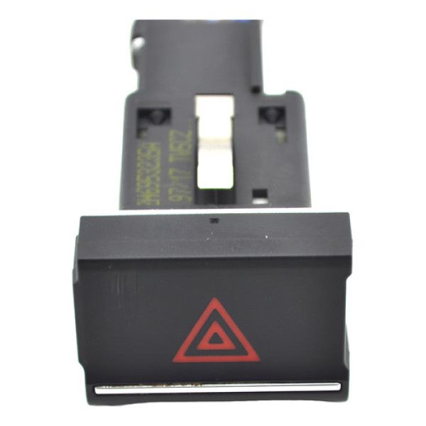 Botão Pisca Alerta Painel Volkswagen Amarok 2017 Original - Preto Botão Pisca Alerta Painel Volkswagen Amarok 2017 Original - Preto