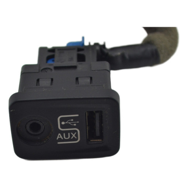 Entrada Conector Usb Console Grand Siena 2013 Palio Original