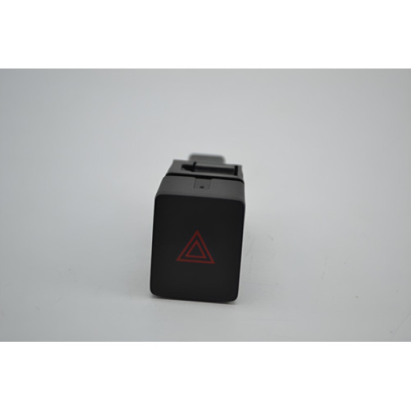 Botão Interruptor Pisca Alerta Painel Nissan Versa Original Preto Botão Interruptor Pisca Alerta Painel Nissan Versa Original Preto