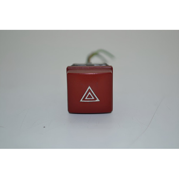 Botão Pisca Alerta Painel Peugeot 207 2010 Original - Vermelho Botão Pisca Alerta Painel Peugeot 207 2010 Original - Vermelho