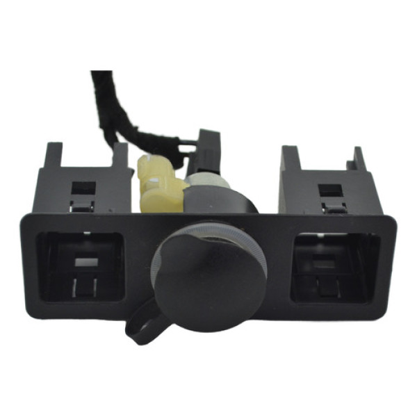 Moldura Com Tomada 12v Painel Corsa 2010 Original