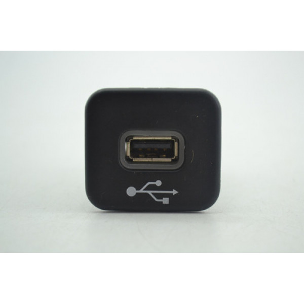 Entrada Conector Usb Fiat Cronos 2020 Original