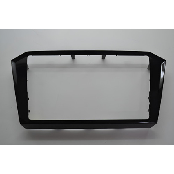 Moldura Radio Som Multimidia Painel Vw Passat 2018 Original Preto