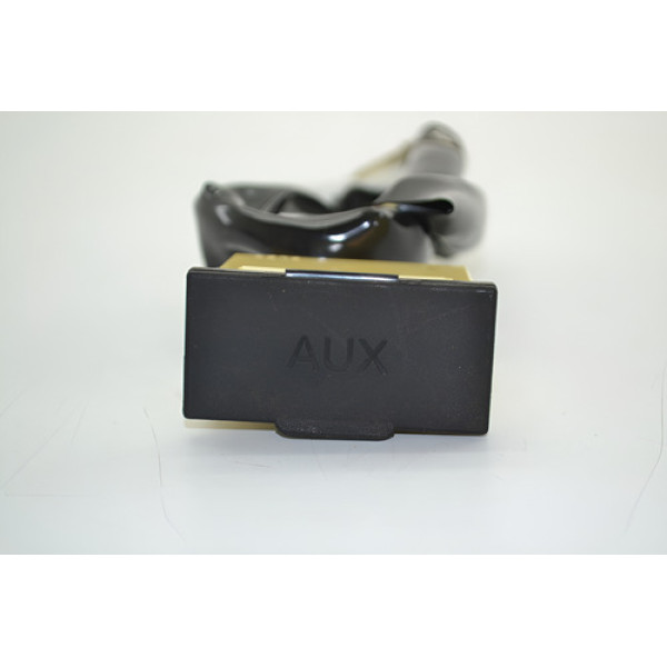 Entrada Auxiliar Console Mitsubishi Pajero Dakar 2010 Origin