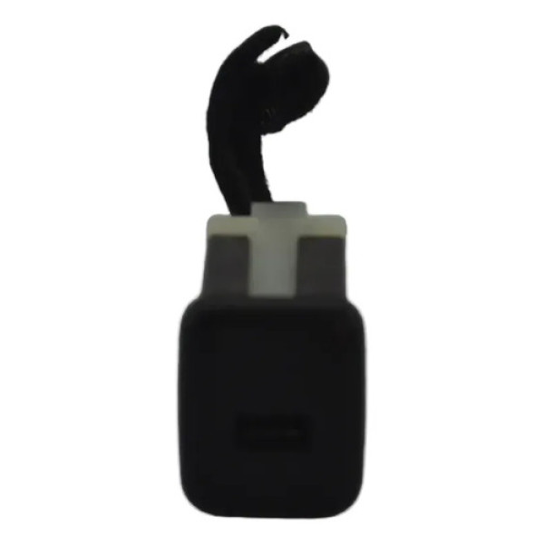 Entrada Conector Usb Console Gm Tracker 2022 Original
