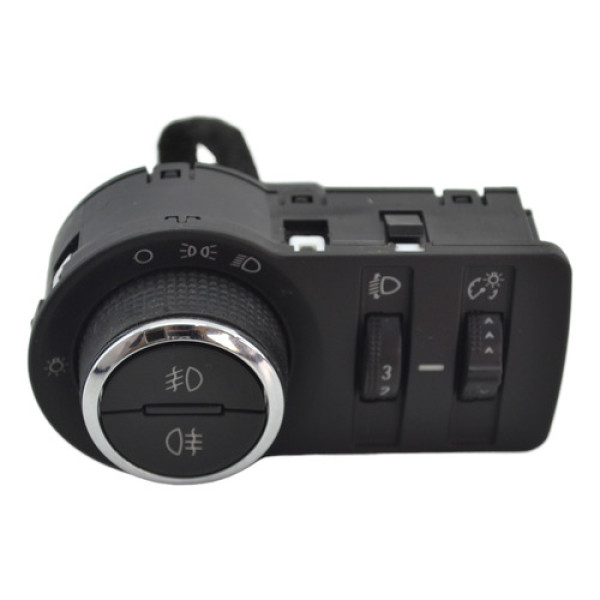 Botão Chave Farol Luz Painel Tracker 2015 Original