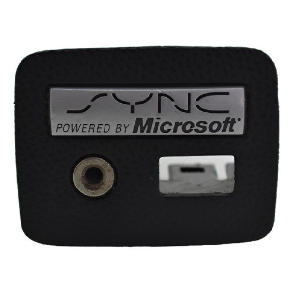 Moldura Entrada Auxiliar Sem Usb New Fiesta 2014 Original - Preto