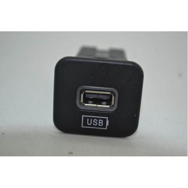 Entrada Usb Console Fiat Fastback 2022 Original Pulse