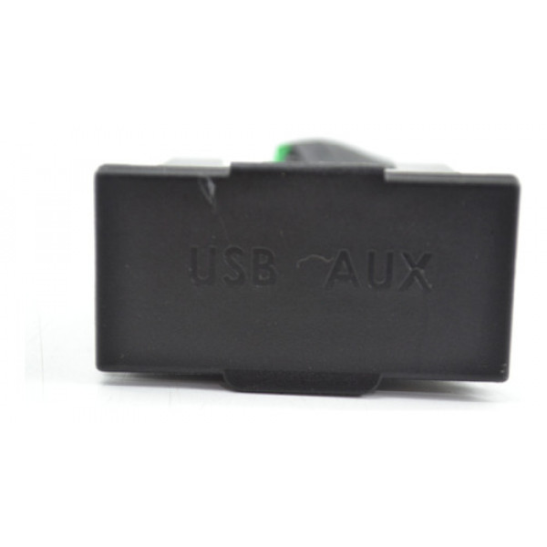 Entrada Auxiliar Usb Console Outlander 2016 2017 Original