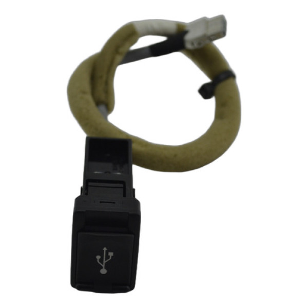 Entrada Conector Usb Painel Yaris 2020 Original Preto