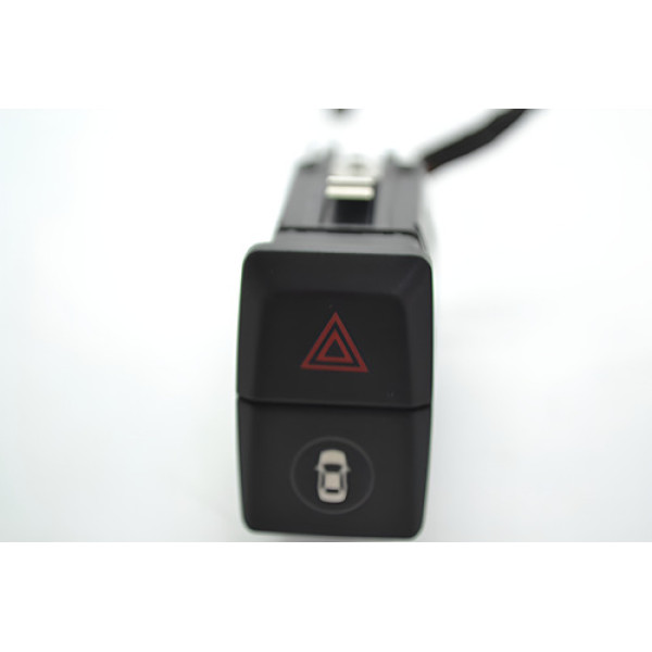 Botão Pisca Alerta Trava Painel Bmw X4 2019 2020 Original  Preto Botão Pisca Alerta Trava Painel Bmw X4 2019 2020 Original  Preto