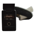 Entrada Conector Usb Auxiliar Console Corolla Xei 2017 Origi Preto