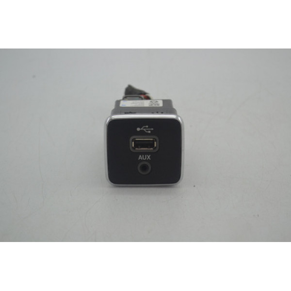 Conector Entrada Usb Auxiliar Jeep Compass 2017 Original