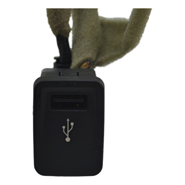 Entrada Conector Usb Fiat Punto 2014 Linea Original Preto