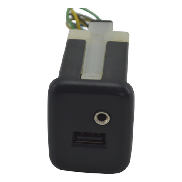 Entrada Conector Usb Auxiliar Console S10 2022 Original Preto