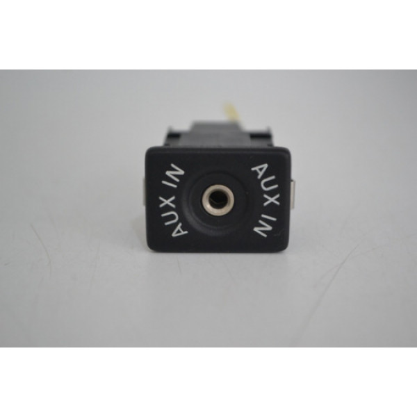 Conector Entrada Auxiliar Volkswagen Jetta 2012 Original