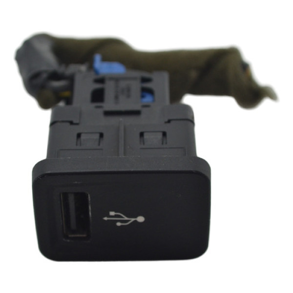Entrada Conector Usb Fiat Linea 2013 Punto Original
