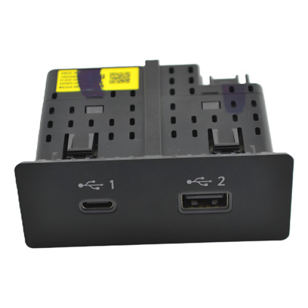 Entrada Conector Usb Tipo C Nissan Kicks 2022 Original - Preto