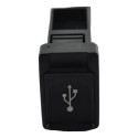 Entrada Conector Usb Auxiliar Painel Yaris 2020 Origina Preto