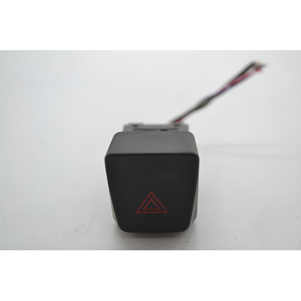 Botão Pisca Alerta Painel Nissan Kicks 2017 Original Preto Botão Pisca Alerta Painel Nissan Kicks 2017 Original Preto