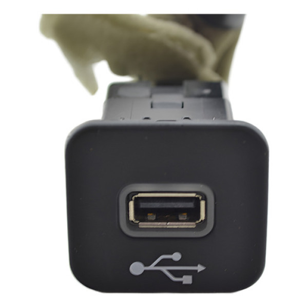 Entrada Usb Console Fiat Toro 2020 2021 Original