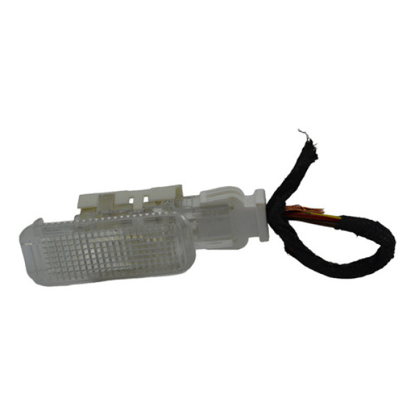Luz Cortesia Interna Porta Luvas Audi Q5 2016 Original