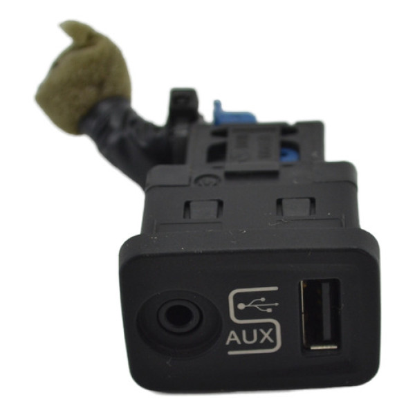 Entrada Conector Usb Auxiliar Fiat Idea 2015 Original