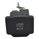 Entrada Conector Usb Auxiliar Nissan Versa 2013 Original